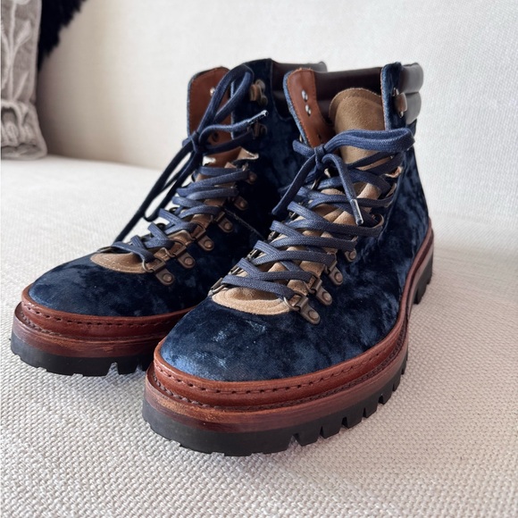 Taft's Viking Boot in deep azure (Size 8) - Picture 3 of 9